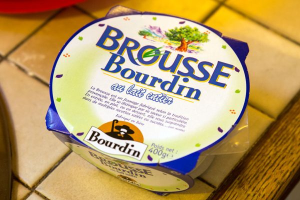 Brousse Bourdin, au lait de vache entier.